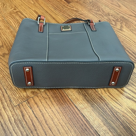 BRAND NEW Dooney & Bourke Pebble Grain Small Lexington Bag! - Picture 4 of 6